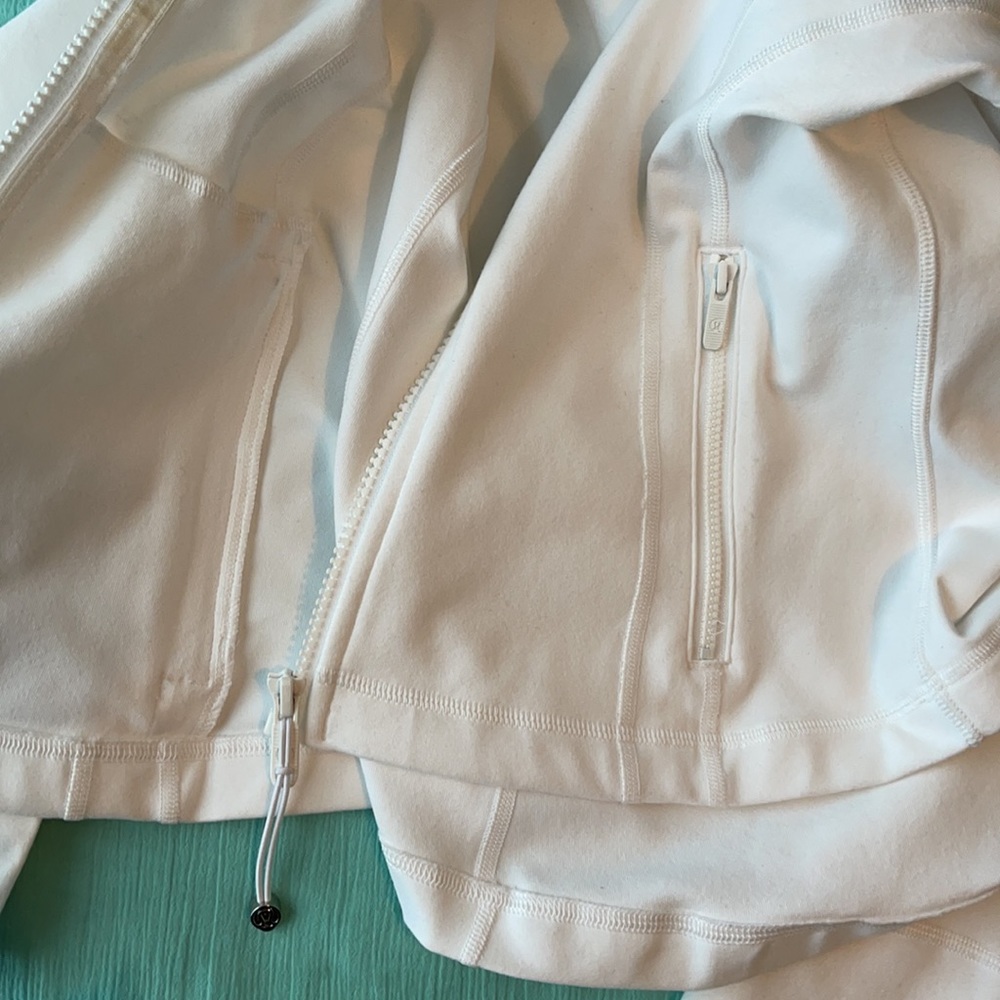 Lululemon Jacket - Picture 4 of 4